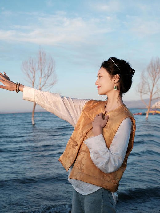 盛唐牡丹 |真丝提花仙鹤纹夹棉马甲 商品图13