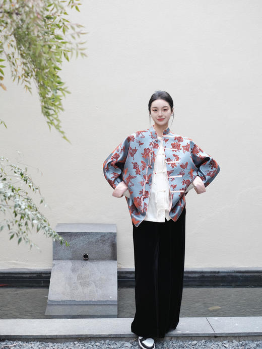 盛唐牡丹 |真丝漳绒立领新中式外套-冰蓝底 商品图7