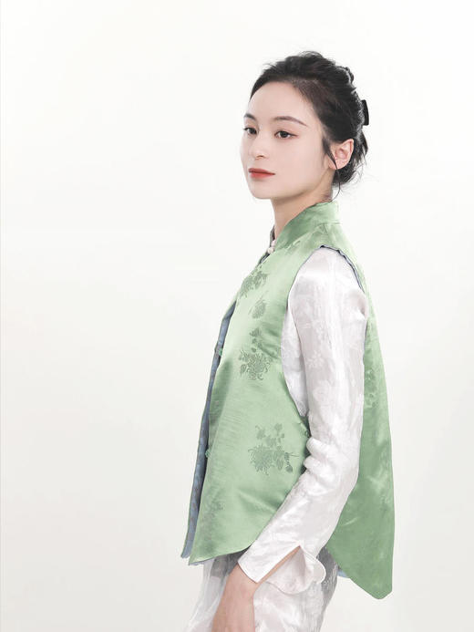 盛唐牡丹 |老工艺花蕾缎真丝马甲正反两穿 商品图2