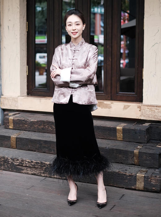 微瑕秒杀| 盛唐牡丹|丝绒黑色鸵鸟毛半裙[特价品]](特殊商品不退不换) 商品图0