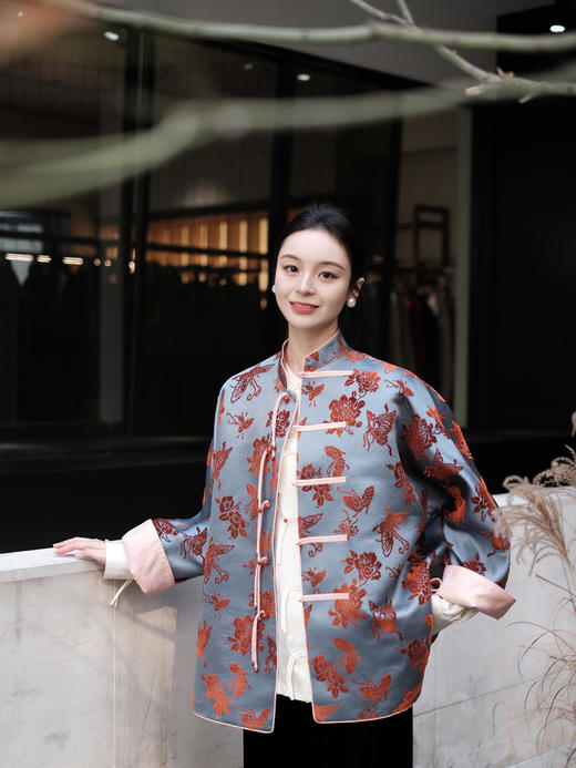 盛唐牡丹 |真丝漳绒立领新中式外套-冰蓝底 商品图2