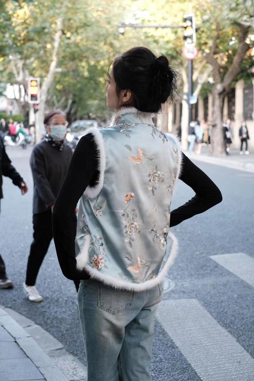 盛唐牡丹 |重磅真丝手推绣水貂毛立领对襟夹棉马甲 商品图5