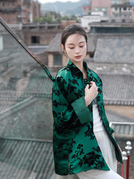 瑕疵|盛唐牡丹 |真丝漳绒祖母绿对襟外套[特价品](特殊商品不退不换) 商品图2
