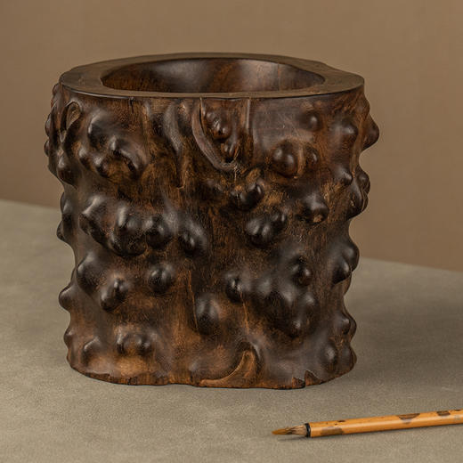 清早期 紫檀树瘤随形笔海 商品图4