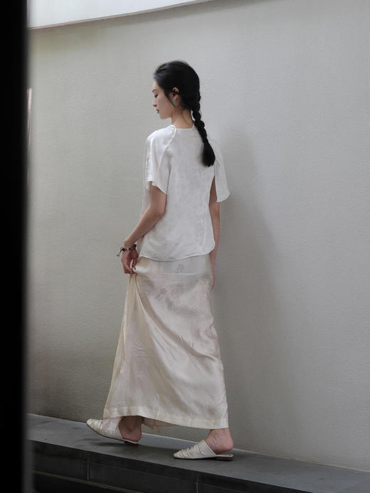 盛唐牡丹 |真丝蝶恋花交叉领上衣 商品图5