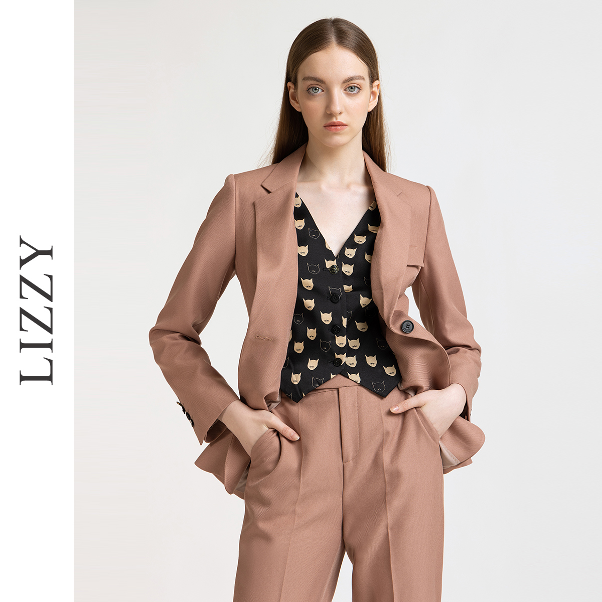 LIZZY早秋  时尚帅气老钱风修身显瘦假两件商务一粒扣通勤西装外套7853