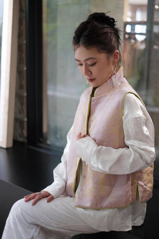 盛唐牡丹 |芙蓉翠鸟真丝提花双面穿马甲(夹棉） 商品图1