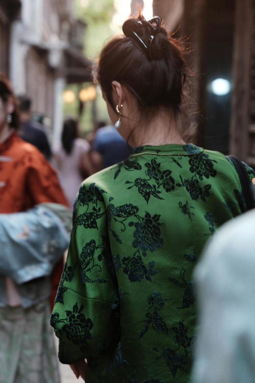 已下架| 真丝漳绒圆领外套(绿色) 商品图2