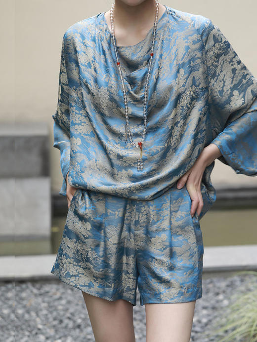 盛唐牡丹 |深蓝清明上河图真丝提花荡领女上衣 商品图7