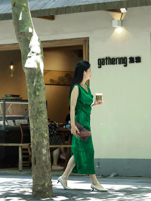 盛唐牡丹 |真丝梅兰竹菊荡领长裙 商品图9