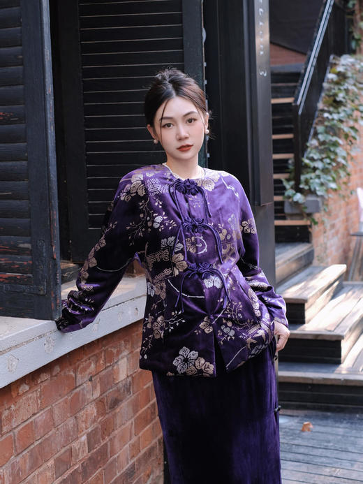 盛唐牡丹 |丝绒烫银对襟夹绵女外套-紫色 商品图2