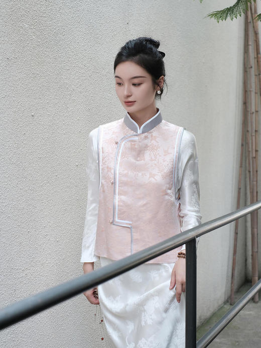 盛唐牡丹 |花锦缎喜鹊缠枝纹马甲/正反两穿 商品图1