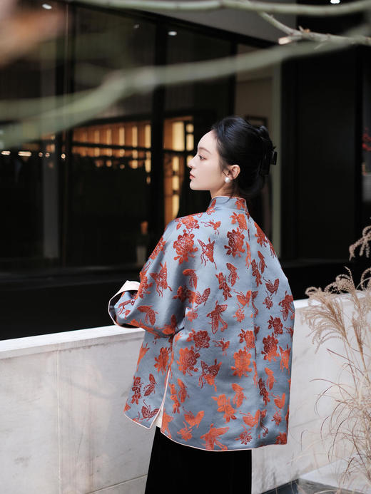 盛唐牡丹 |真丝漳绒立领新中式外套-冰蓝底 商品图9