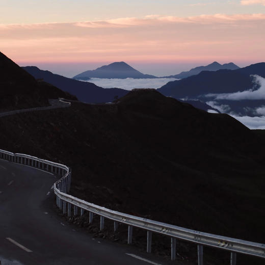 【拼包车出行 | 4人成行  | 达瓦更扎＋神木垒直通车】登临群山之巅，看日出云海星空，这辈子一定要体验的旅行~ 商品图9