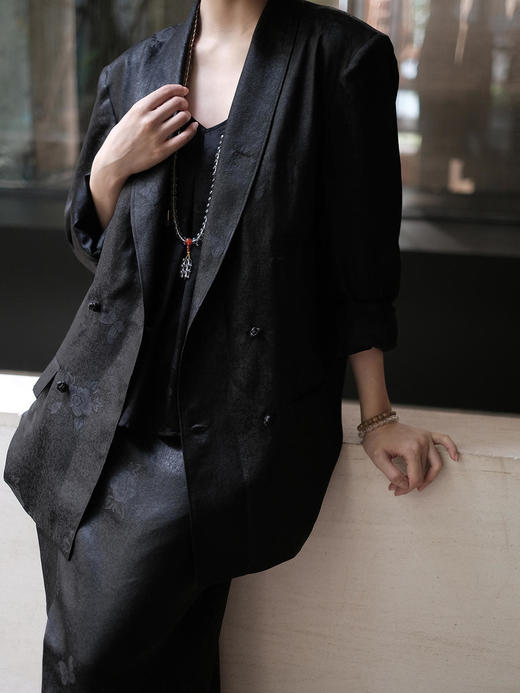 盛唐牡丹 |香云纱蝴蝶碎花纹西装外套 商品图3