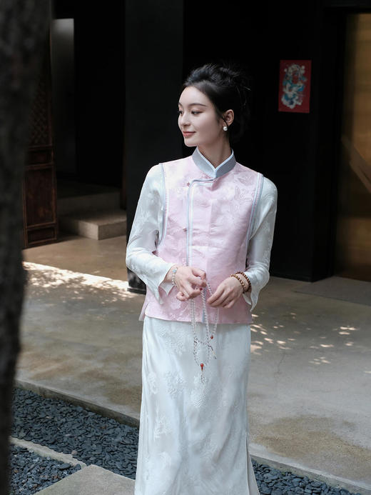 盛唐牡丹 |花锦缎百蝶偏襟马甲 商品图11