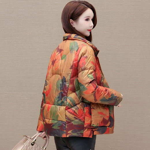 橘色印花时尚大码保暖羽绒服，冬款短款妈妈装洋气鸭绒外套QYM-DFN-A3128-L 商品图0