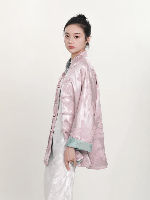 微瑕秒杀|  盛唐牡丹 | 松鼠葡萄真丝立领对襟外套(夹棉)[特价品](特殊商品不退不换) 商品图1