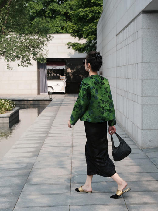 已下架| 真丝漳绒圆领外套(绿色) 商品图10