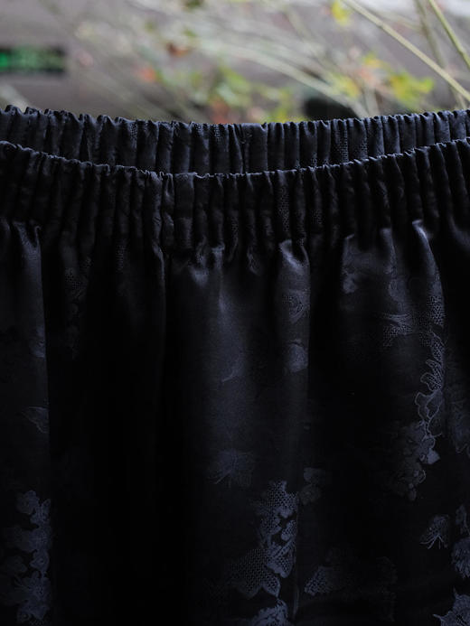 盛唐牡丹 |真丝提花蝶恋花松紧腰女裤 黑色/白色 商品图1