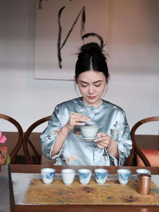 盛唐牡丹 |真丝手推绣对襟外套/白色蝶恋花真丝里布 商品图1