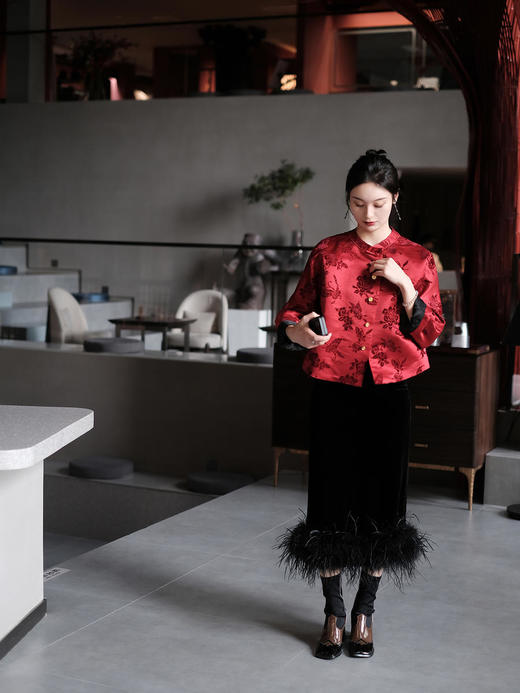 盛唐牡丹 |朱樱红蝶恋花漳绒外套 商品图8