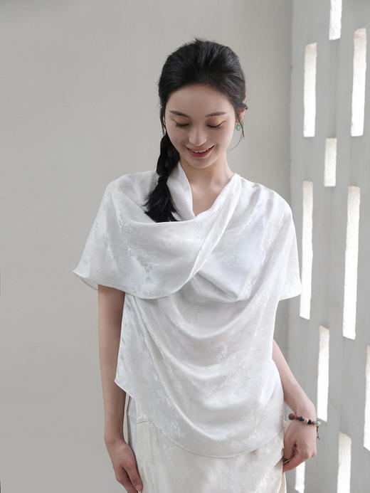 盛唐牡丹 |真丝蝶恋花交叉领上衣 商品图0