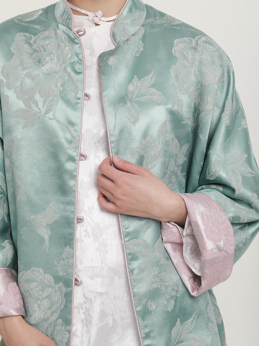 微瑕秒杀|  盛唐牡丹 | 松鼠葡萄真丝立领对襟外套(夹棉)[特价品](特殊商品不退不换) 商品图13