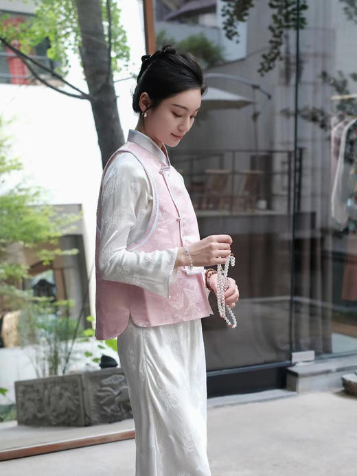 盛唐牡丹 |花锦缎百蝶偏襟马甲 商品图7