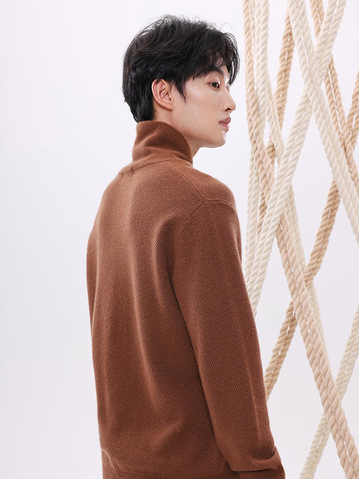 callisto“绒”系列松果褐羊绒青果领毛衣 FTKNW006C 商品图2