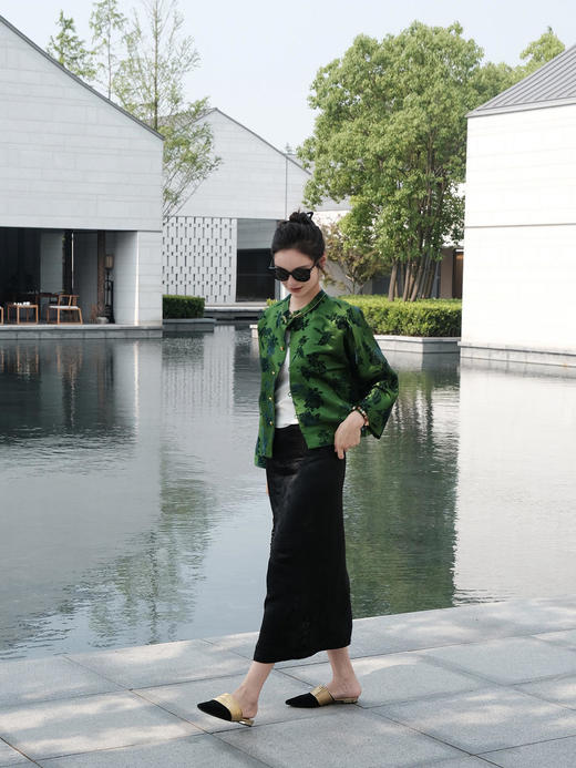 已下架| 真丝漳绒圆领外套(绿色) 商品图6