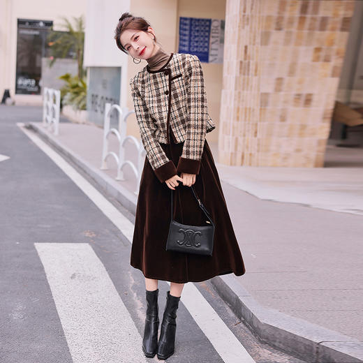 优雅个性，小香风含羊毛外套配丝绒半裙两件套HR-SYY2522 商品图7