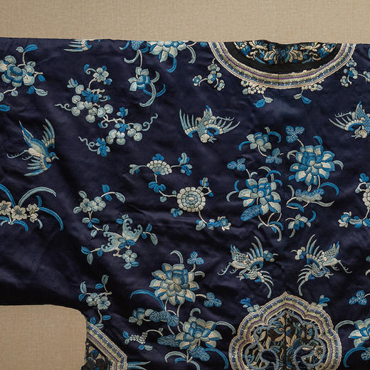 清 三蓝绣花鸟纹女褂 商品图1