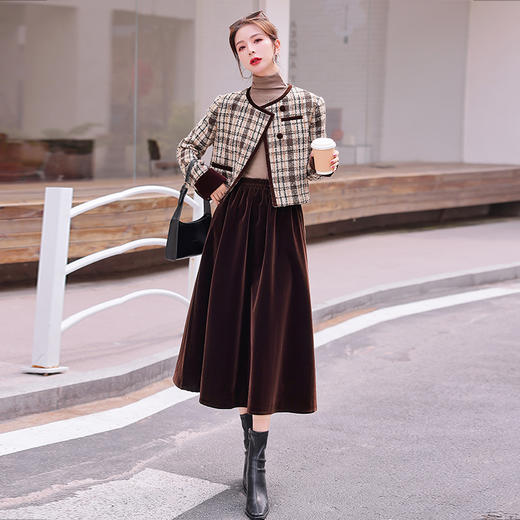 优雅个性，小香风含羊毛外套配丝绒半裙两件套HR-SYY2522 商品图5