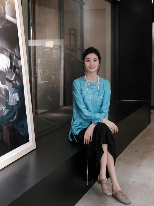 盛唐牡丹 |海青蓝石榴花纹样偏襟上衣 商品图9