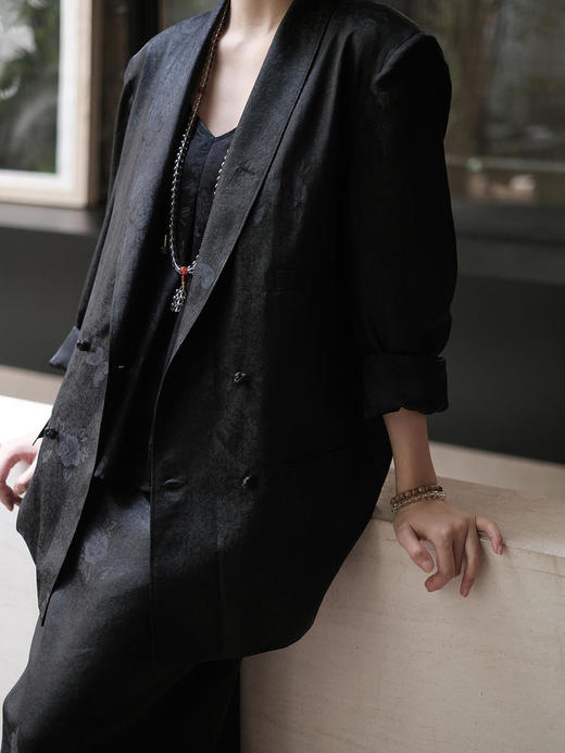 盛唐牡丹 |香云纱蝴蝶碎花纹西装外套 商品图2