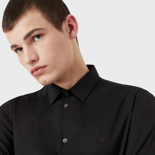 【一】EMPORIO ARMANI 阿玛尼 男士棉质刺绣徽标长袖衬衫 黑色 8N1C09 1NI9Z 0999 商品图2
