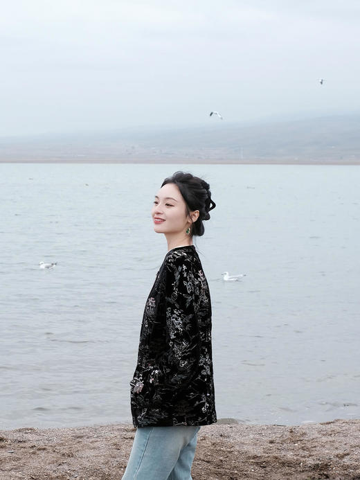 盛唐牡丹 |如意湖亭丝绒花扣外套 商品图5