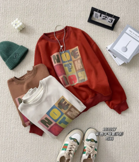 33BAR101017#彩色字母圆领卫衣