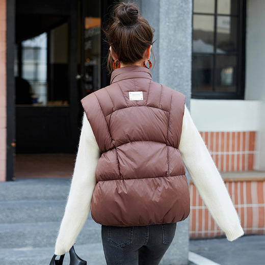 冬季新款，白鸭绒潮流时尚羽绒马甲外套女HR-MEIQIN9217 商品图7