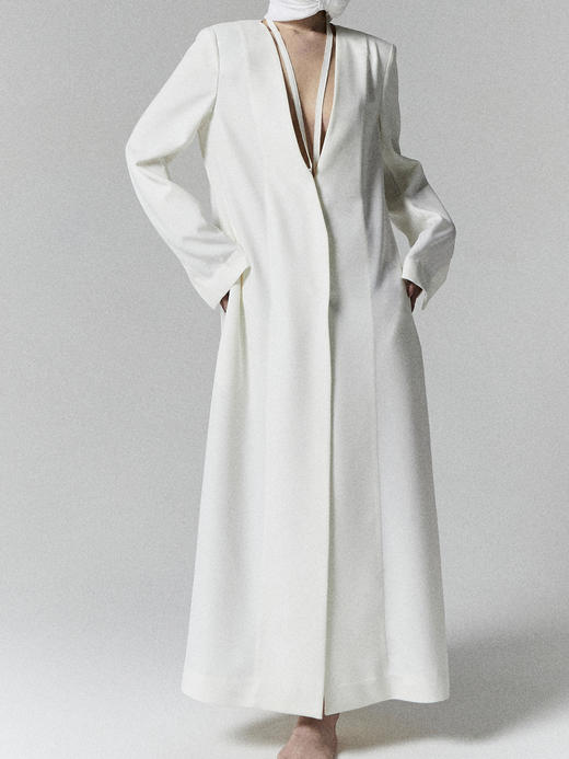 ranyepersonal｜coat 垫肩低胸系带后网纱拼接宽松西装大衣  [ 白LELUXE22CO01 ] 商品图3