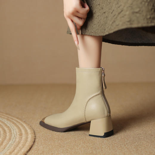 时尚气质，粗跟铁头短靴LD-6500 商品图3