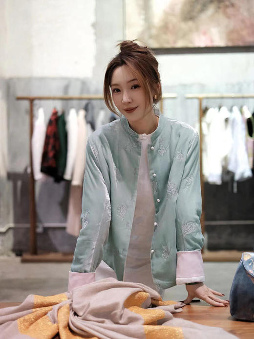 盛唐牡丹|双面穿丝绒绣花对襟外套(夹棉) 商品图1