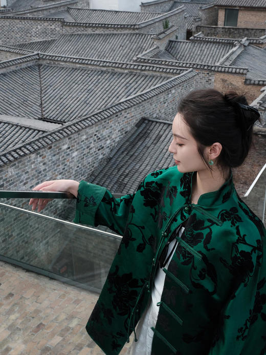 瑕疵|盛唐牡丹 |真丝漳绒祖母绿对襟外套[特价品](特殊商品不退不换) 商品图6