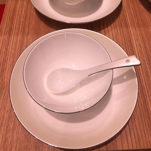 品物攸宜唐山骨瓷手绘素锦4人用12头中式套装餐具（蓝绿+白）礼盒装 商品图2