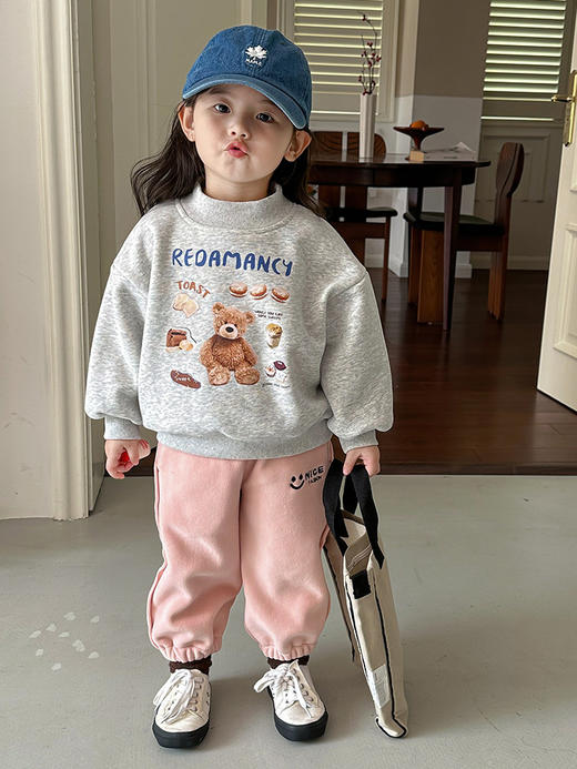 【加厚一体绒套装！抗寒升级】女童加绒卫衣秋冬装，中小童加厚一体绒套头衫上衣，，暖意加倍。轻松穿搭，时尚随行立体剪裁，质感出众lm 商品图3