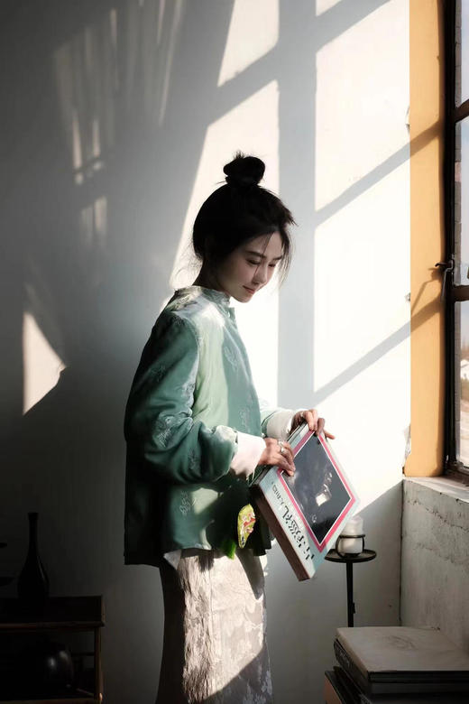 盛唐牡丹|双面穿丝绒绣花对襟外套(夹棉) 商品图3