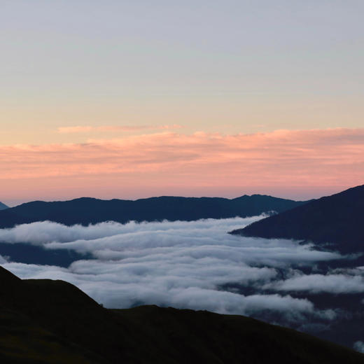 【拼包车出行 | 4人成行  | 达瓦更扎＋神木垒直通车】登临群山之巅，看日出云海星空，这辈子一定要体验的旅行~ 商品图7