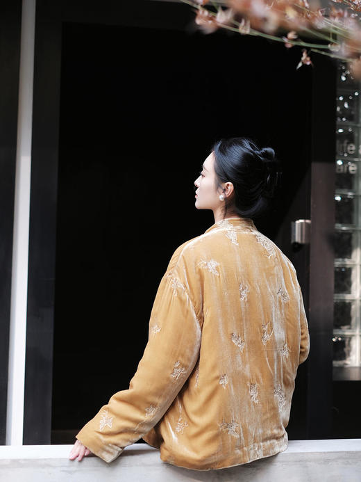 盛唐牡丹 |丝绒绣花大花扣夹棉外套 商品图9