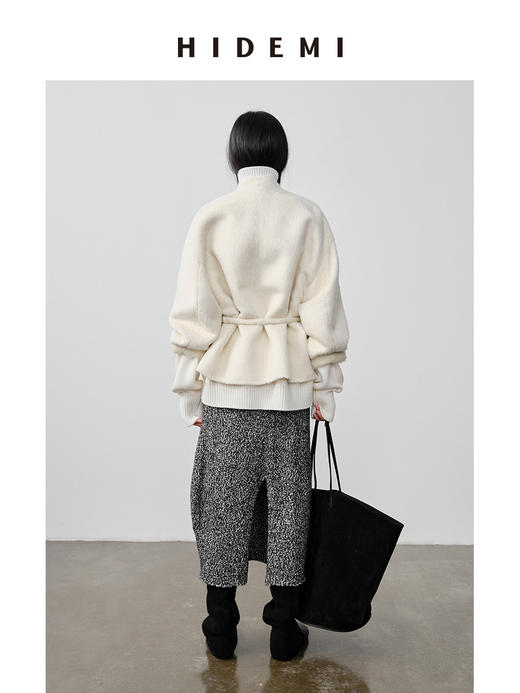 HIDEMI 双面alpaca长毛苏力羊驼毛一粒扣不对称门襟可拆卸腰带式大衣 白色/黑色 商品图6